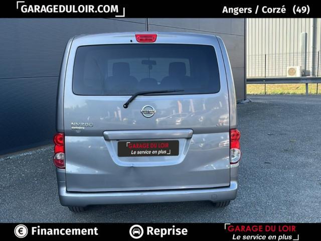 Nissan Evalia image 8