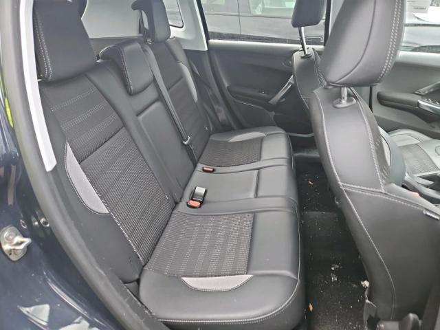 Peugeot 2008 image 5