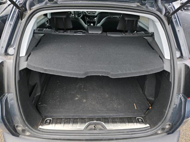 Peugeot 2008 image 6