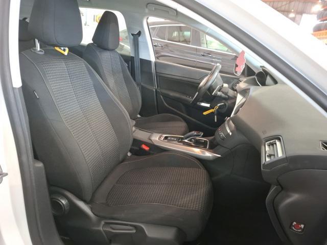 Peugeot 308 image 8
