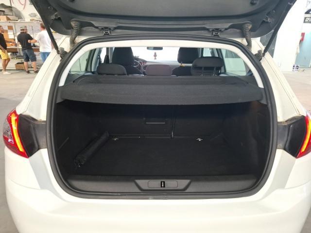 Peugeot 308 image 2