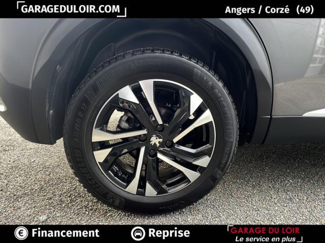 Peugeot 2008 image 2