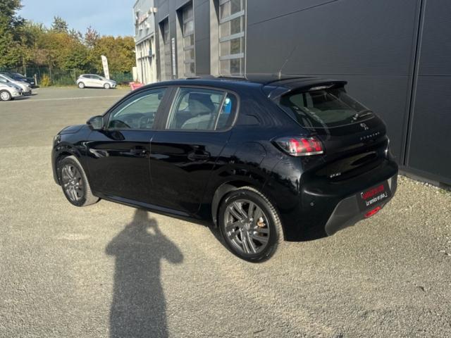 Peugeot 208 image 3