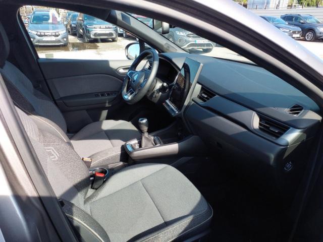 Renault Captur image 2