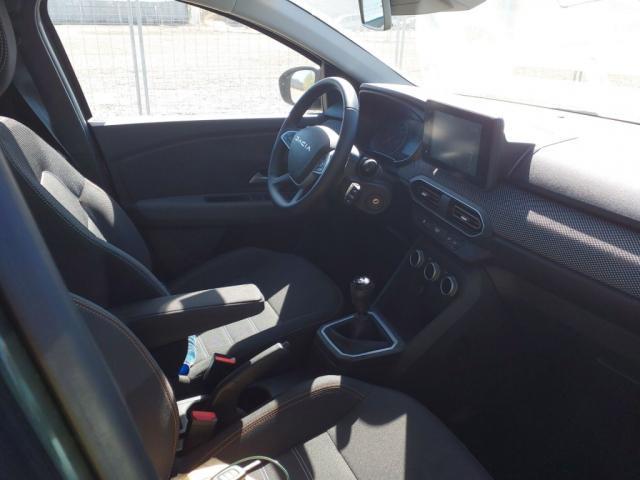 Dacia Sandero image 2