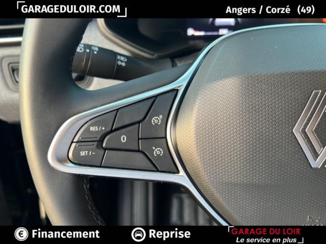 Renault Clio image 9