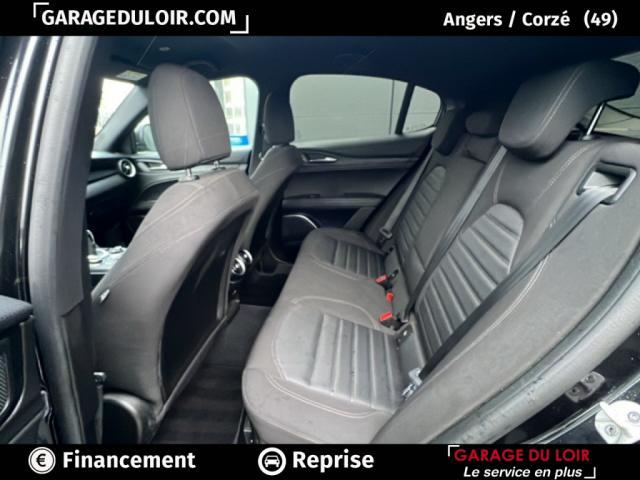 Alfa Romeo Stelvio image 4