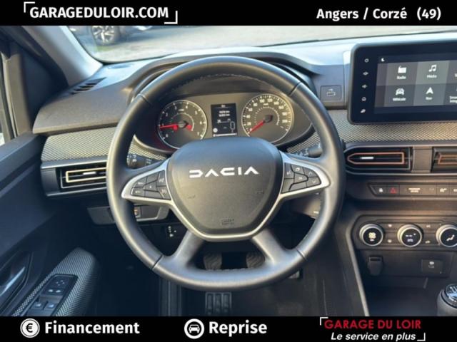 Dacia Sandero image 2