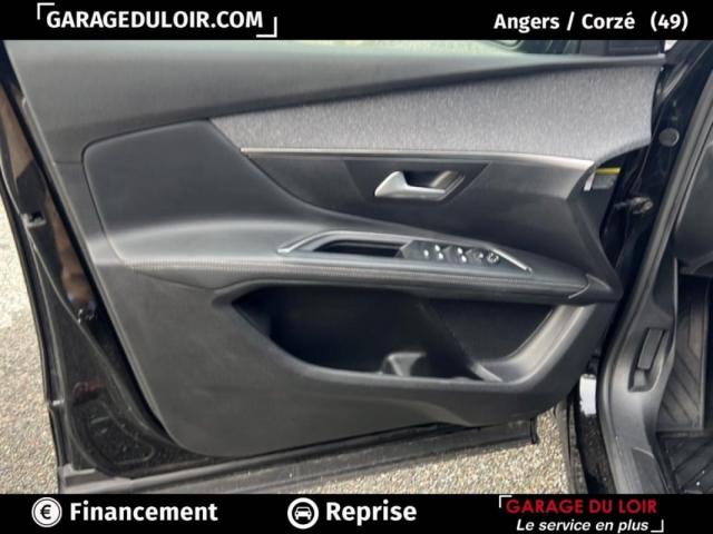 Peugeot 5008 image 1