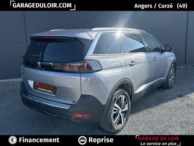 Peugeot 5008 image 2