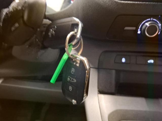 Peugeot Expert image 9