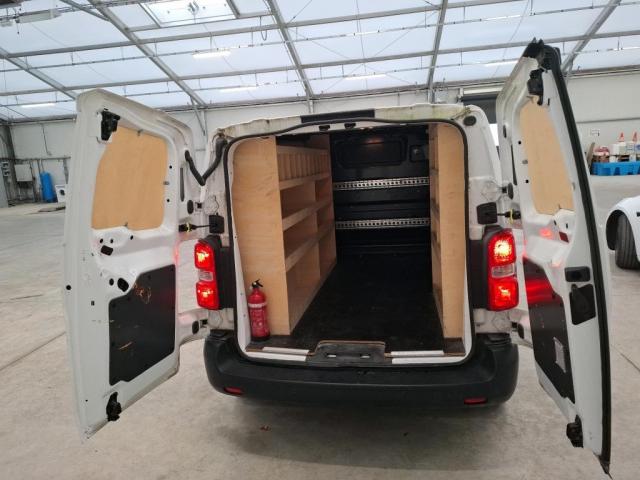 Citroen Jumpy image 2