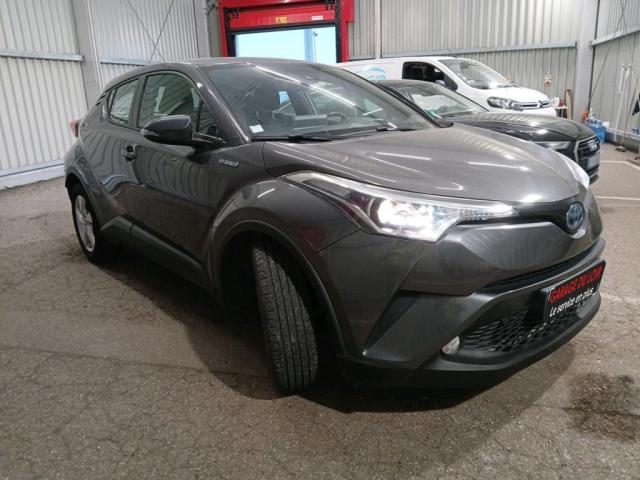 Toyota C-Hr image 9