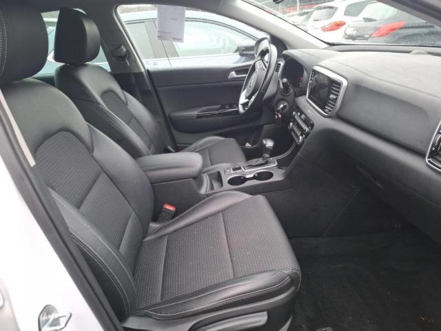 Kia Sportage image 6