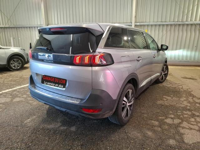 Peugeot 5008 image 8
