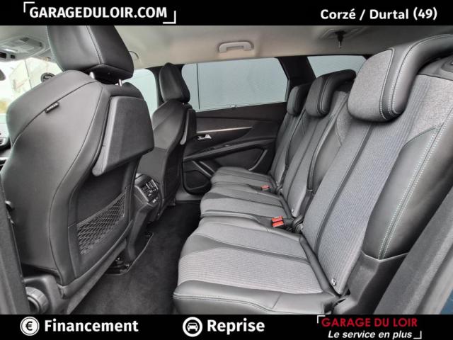 Peugeot 5008 image 1