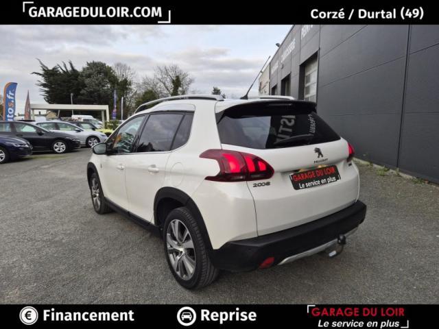 Peugeot 2008 image 1