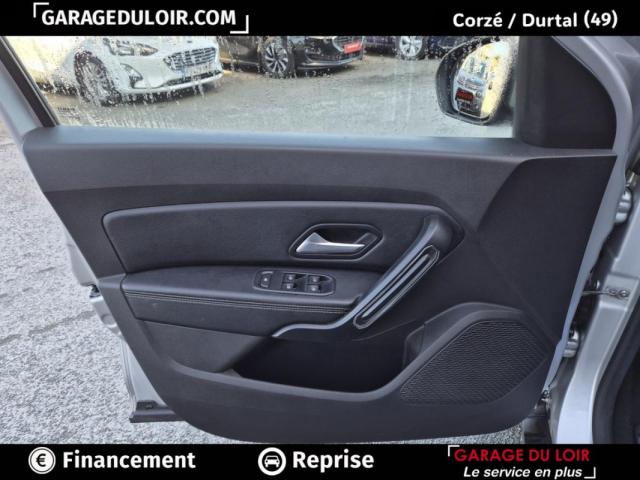 Dacia Duster image 9