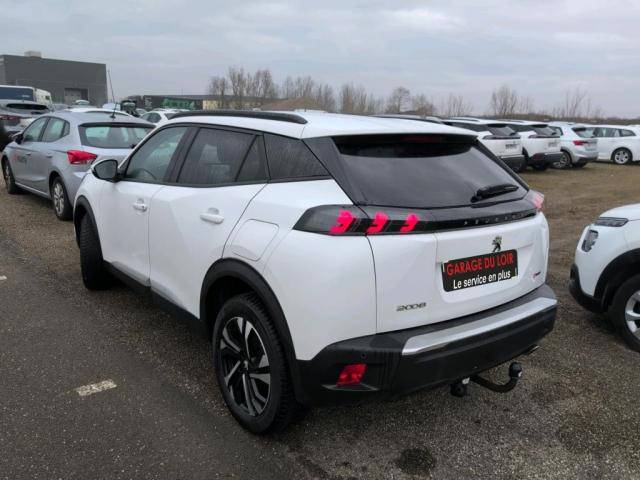 Peugeot 2008 image 3