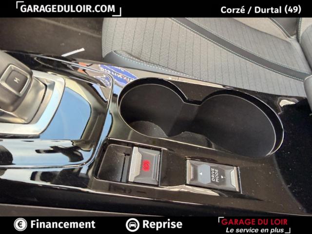 Peugeot 2008 image 2