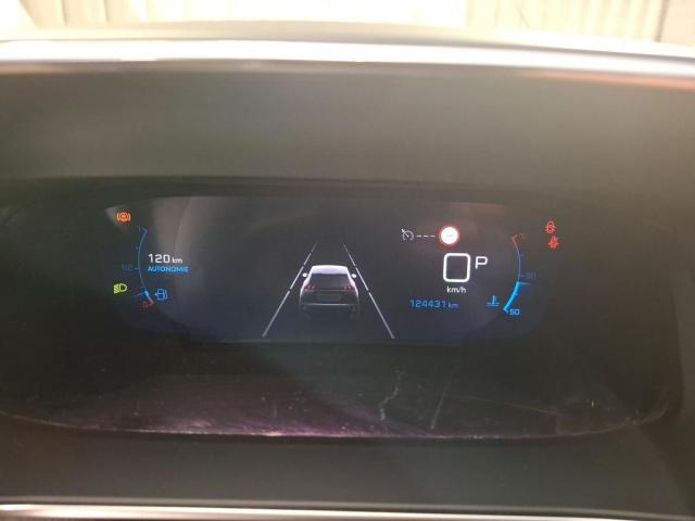 Peugeot 2008 image 1