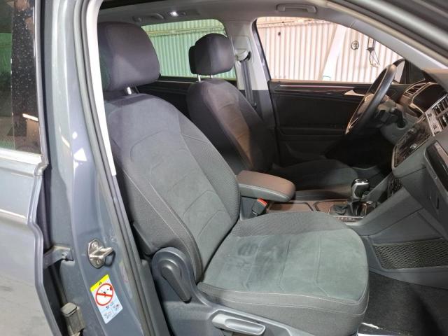Volkswagen Tiguan image 6