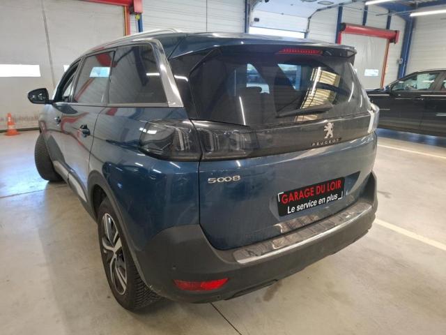 Peugeot 5008 image 2