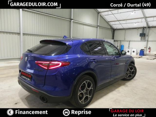 Alfa Romeo Stelvio image 2