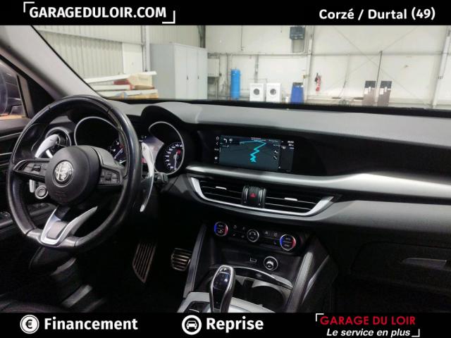Alfa Romeo Stelvio image 6