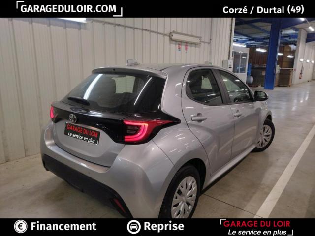 Toyota Yaris image 2