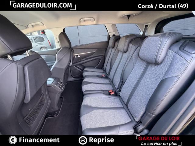 Peugeot 5008 image 2