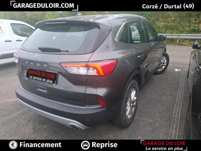 Ford Kuga image 3