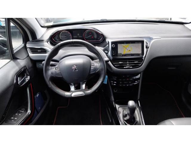 Peugeot 2008 image 9