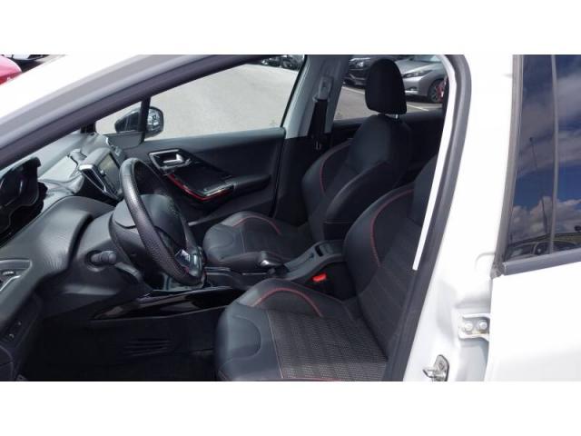 Peugeot 2008 image 7