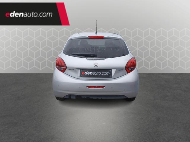 Peugeot 208 image 9