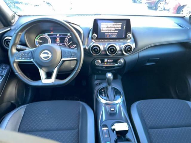 Nissan Juke image 9