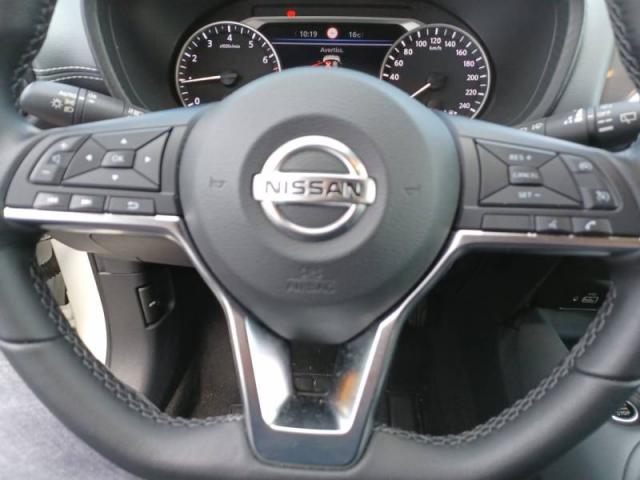 Nissan Juke image 7