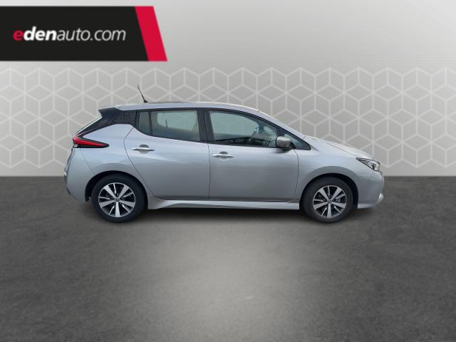 Nissan Leaf image 2