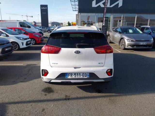 Kia Niro image 8