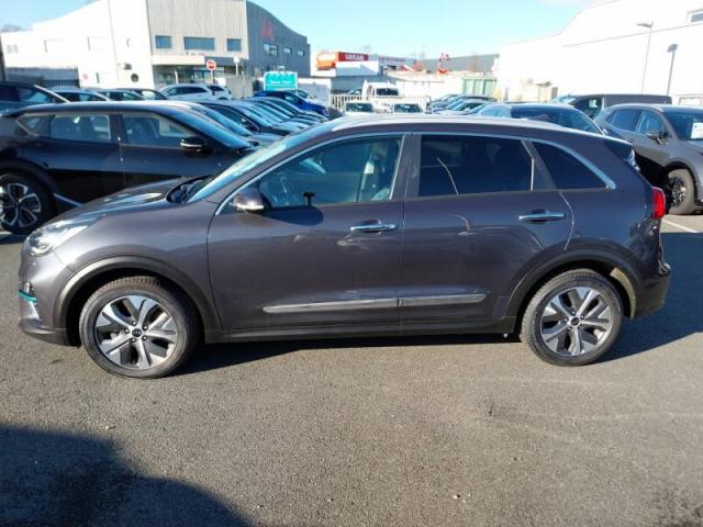 Kia Niro image 9