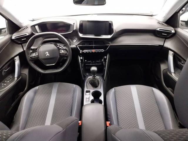 Peugeot 2008 image 9