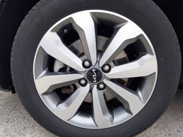 Kia Stonic image 2
