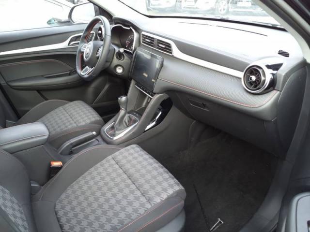Mg Zs image 1