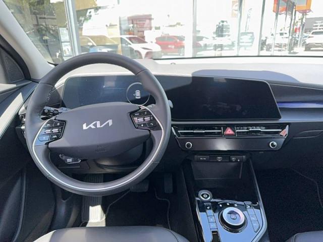 Kia Niro image 5