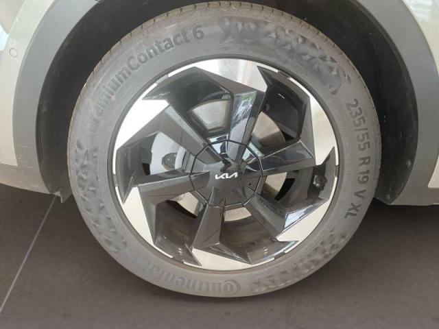 Kia Sorento image 8
