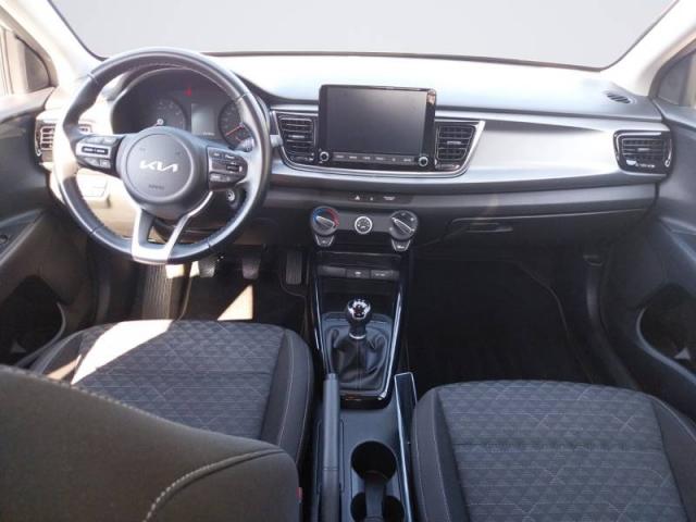 Kia Rio image 5
