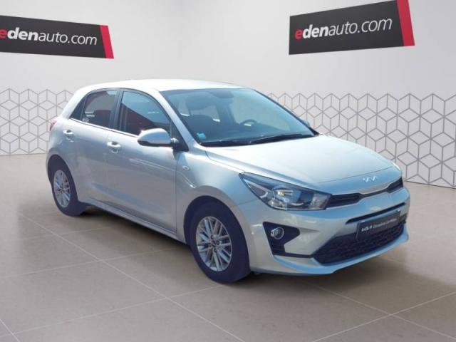 Kia Rio image 8