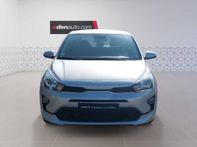 Kia Rio image 6