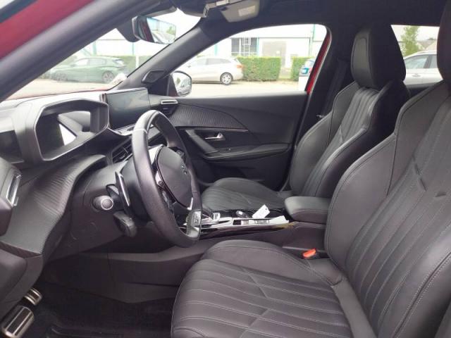 Peugeot 2008 image 8