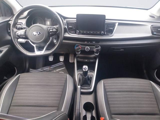 Kia Rio image 9
